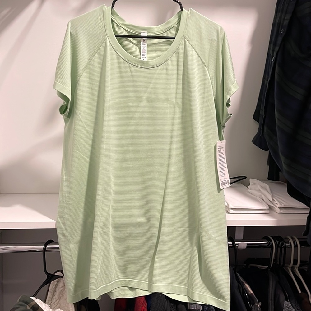 Swiftly Tech short sleeve 2.0 in Creamy Mint